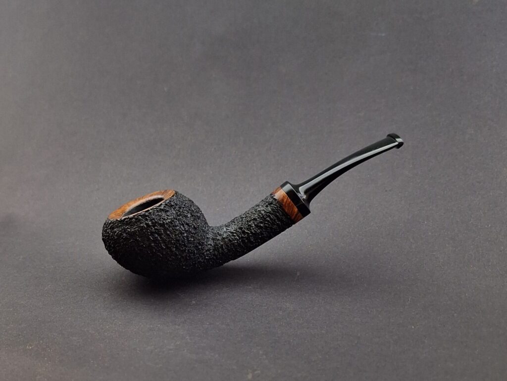 Rusticated Tomato pipe